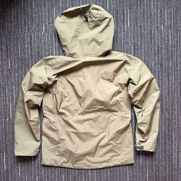 【Brand New】ARC'TERYX Beta Jacket Men's -Size M- Tatsu - 2022 Model - Picture 9 of 9